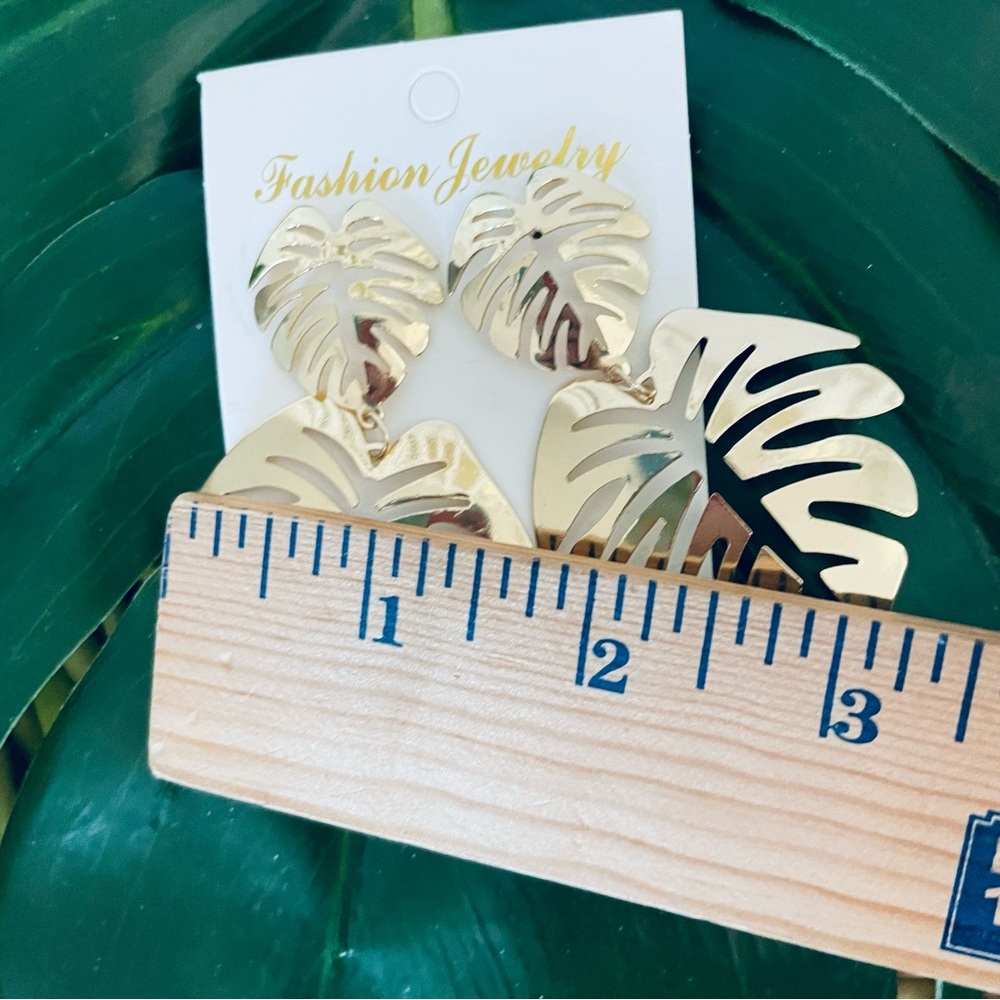 Tropical palm leaf earrings and leaf necklace vacation set in gold & green NWT - Picture 12 of 16